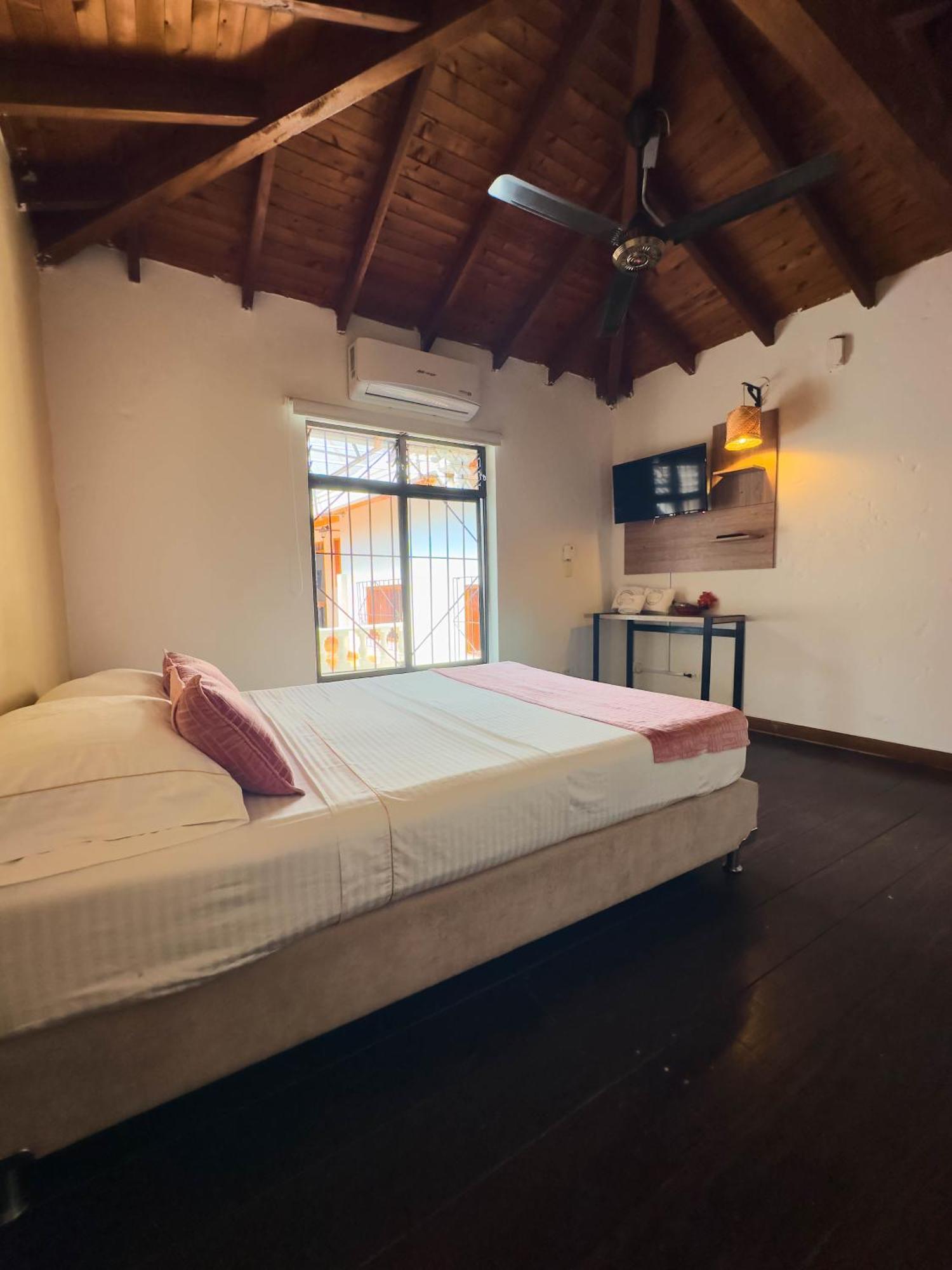 Encomendero Hotel -Centro Historico- Santa Fe de Antioquia Kültér fotó